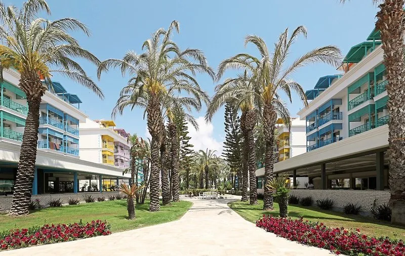 Crystal Paraiso Aqua Collection