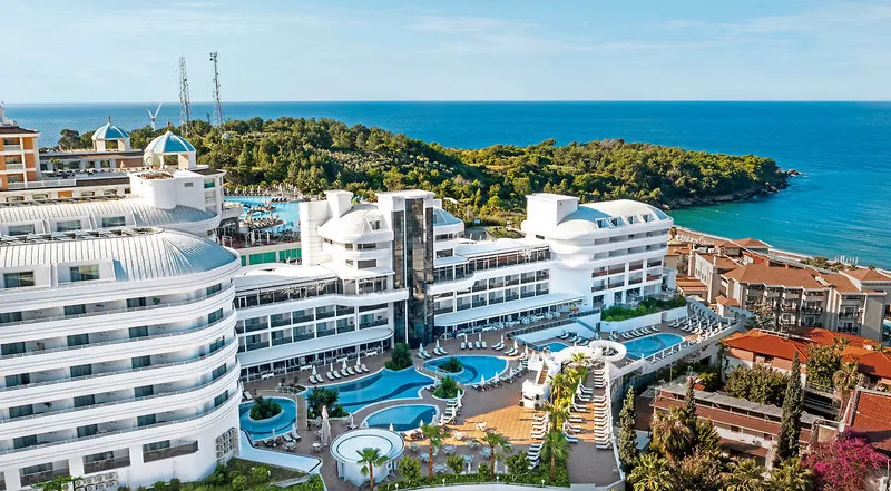 Laguna Beach Alya Resort & Spa