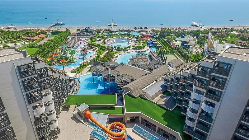 Limak Lara Deluxe Hotel & Resort