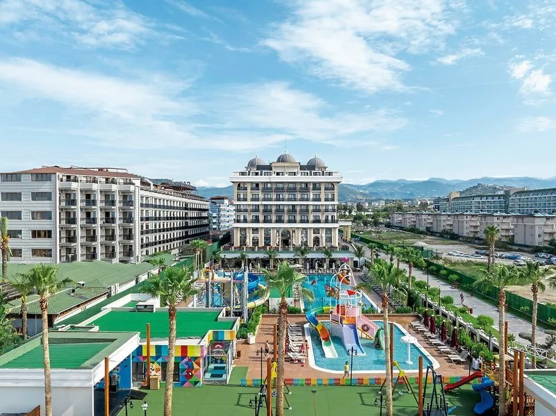 Serenity Queen Hotel