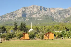 Elamir Beach Bungalow Hotel