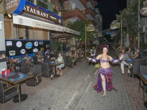 Kleopatra Bebek Hotel