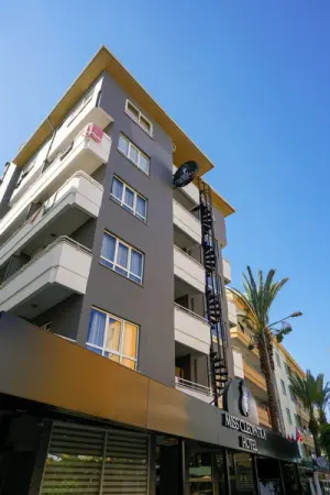 Miss Cleopatra Hotel